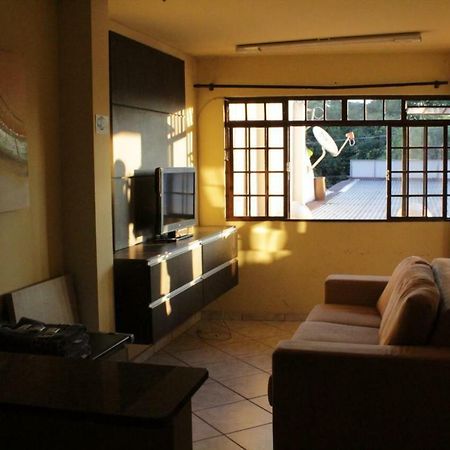 Hostel Pousada Consulado Ponta Grossa  Bagian luar foto